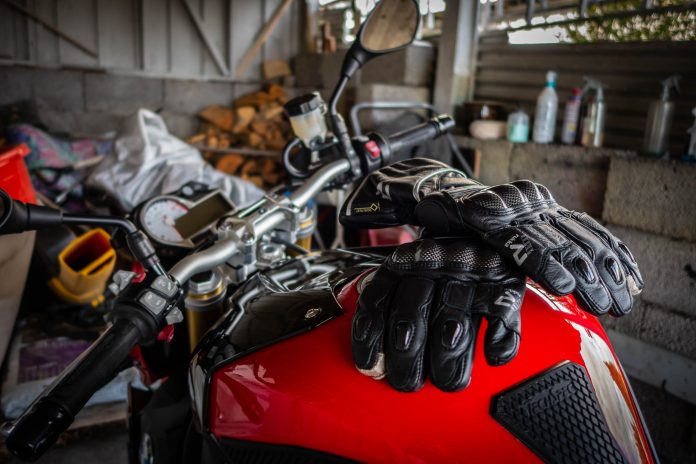 Lei av dårlige MC hansker - Prøver lykken med Rukka Imatra